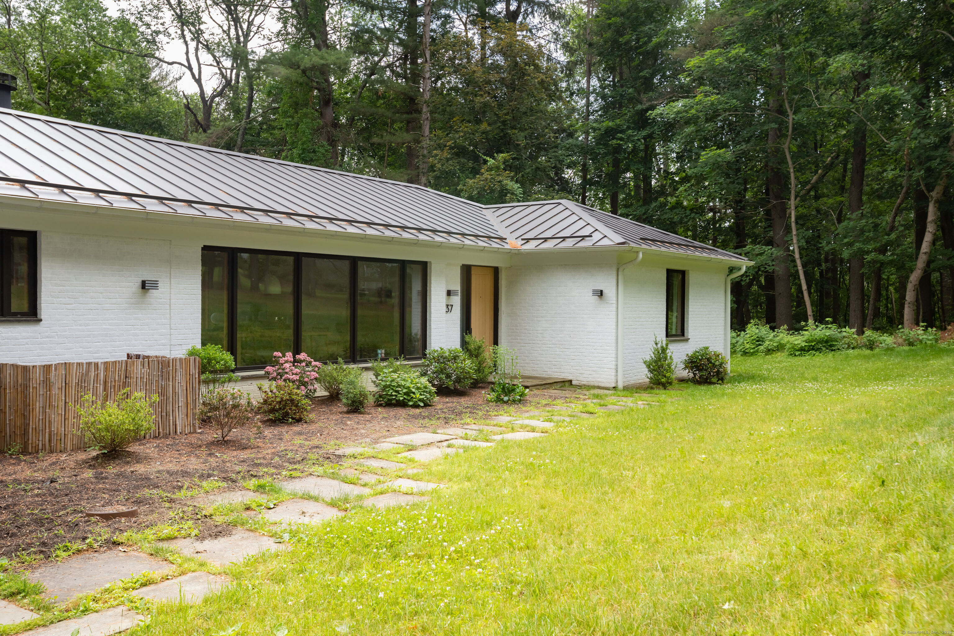 37 Canterbury Road Salisbury CT 06039