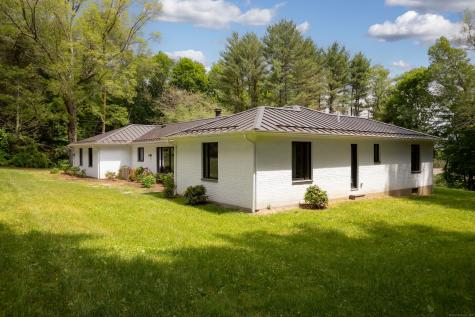 37 Canterbury Road Salisbury CT 06039