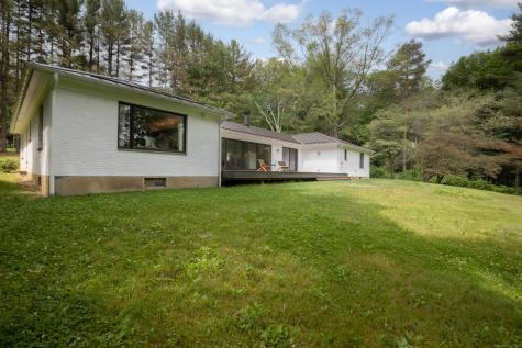 37 Canterbury Road Salisbury CT 06039