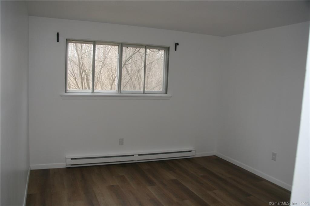 15 Kent Court Ashford CT 06278