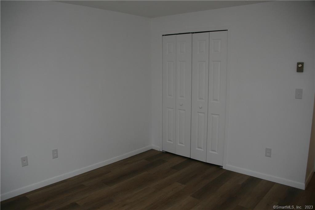 15 Kent Court Ashford CT 06278