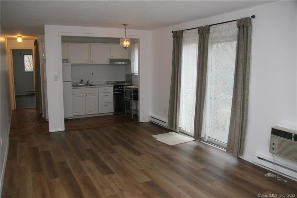 15 Kent Court Ashford CT 06278