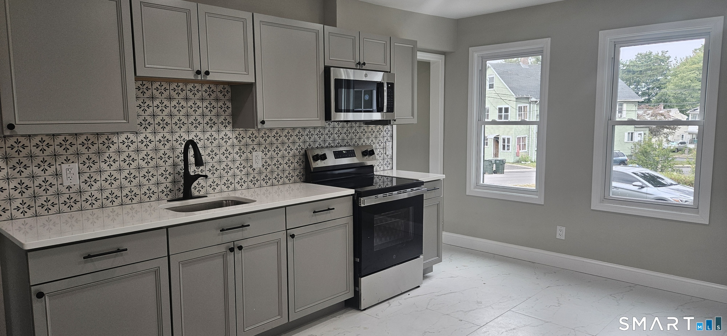 112 Larrabee Street East Hartford CT 06108