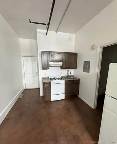2016 Main Street Bridgeport CT 06604