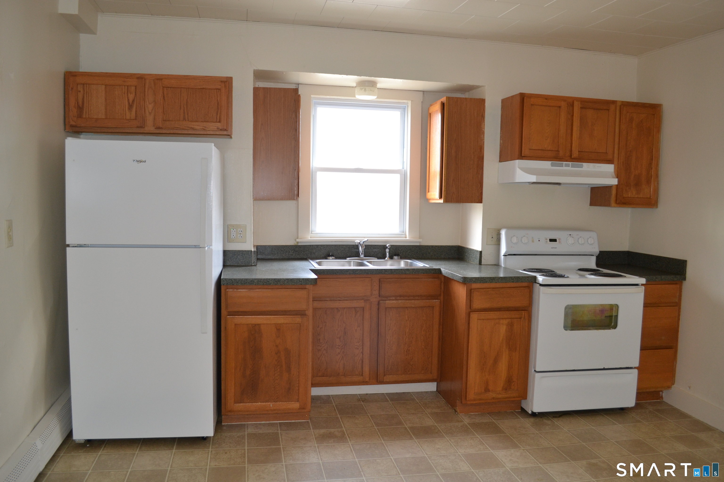 835 Bank Street New London CT 06320