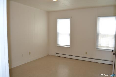 835 Bank Street New London CT 06320