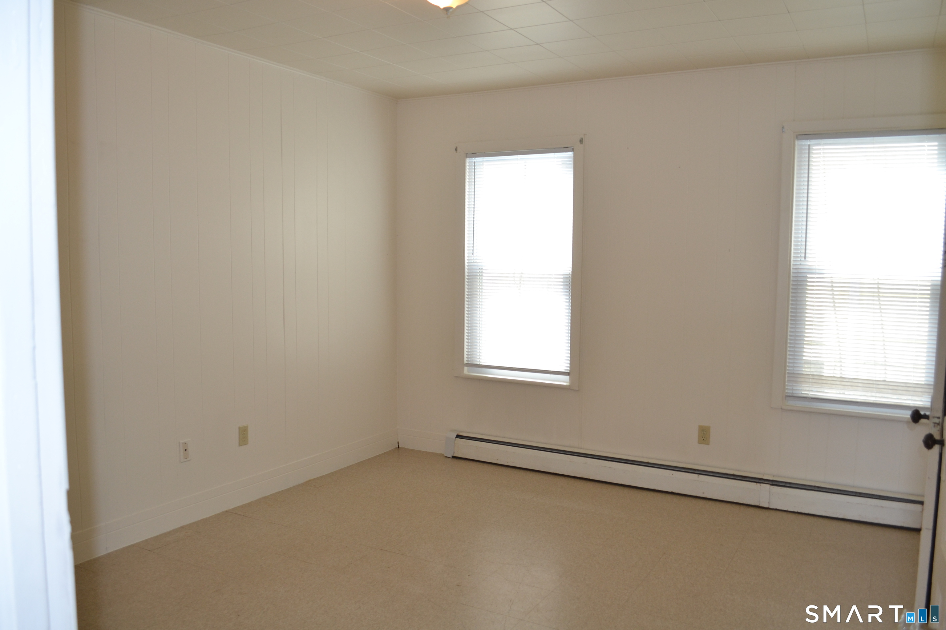 835 Bank Street New London CT 06320