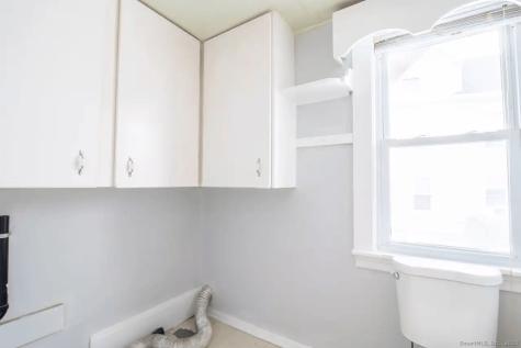 62 Montauk Avenue New London CT 06320