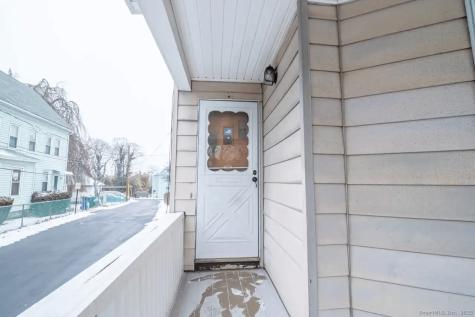 62 Montauk Avenue New London CT 06320