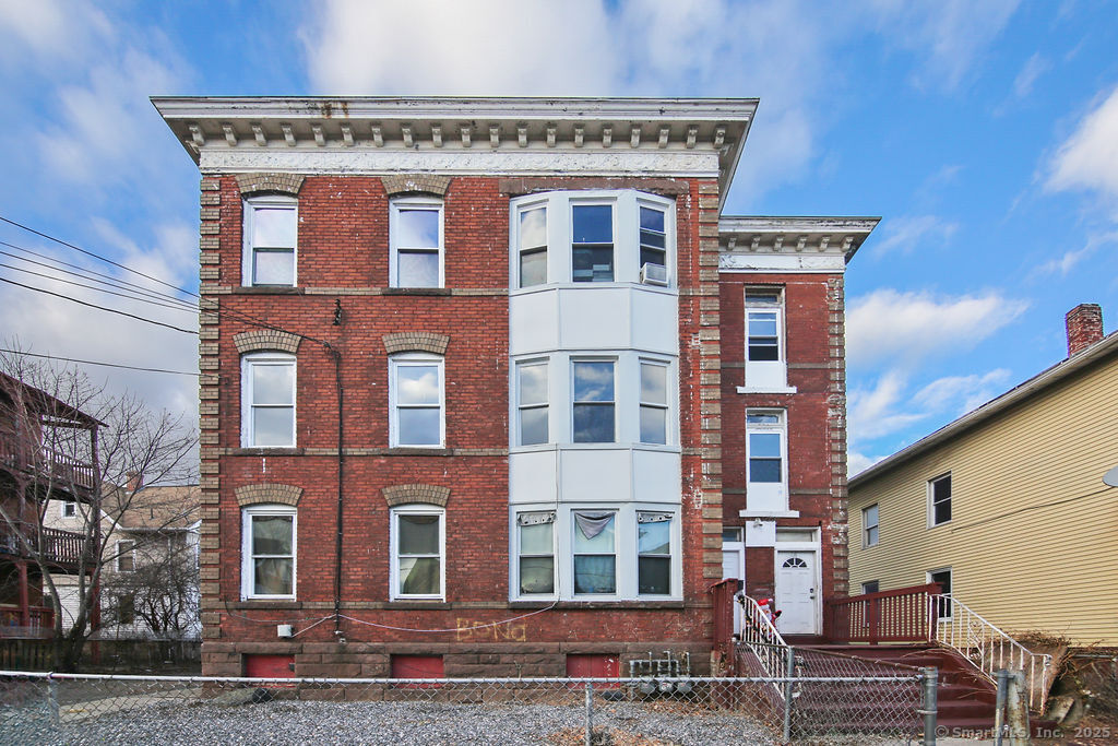 58-60 Bond Street Hartford CT 06114