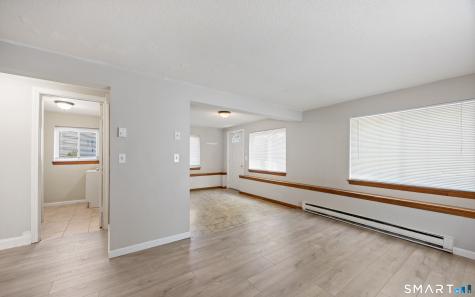 2743 East Main Street Waterbury CT 06705