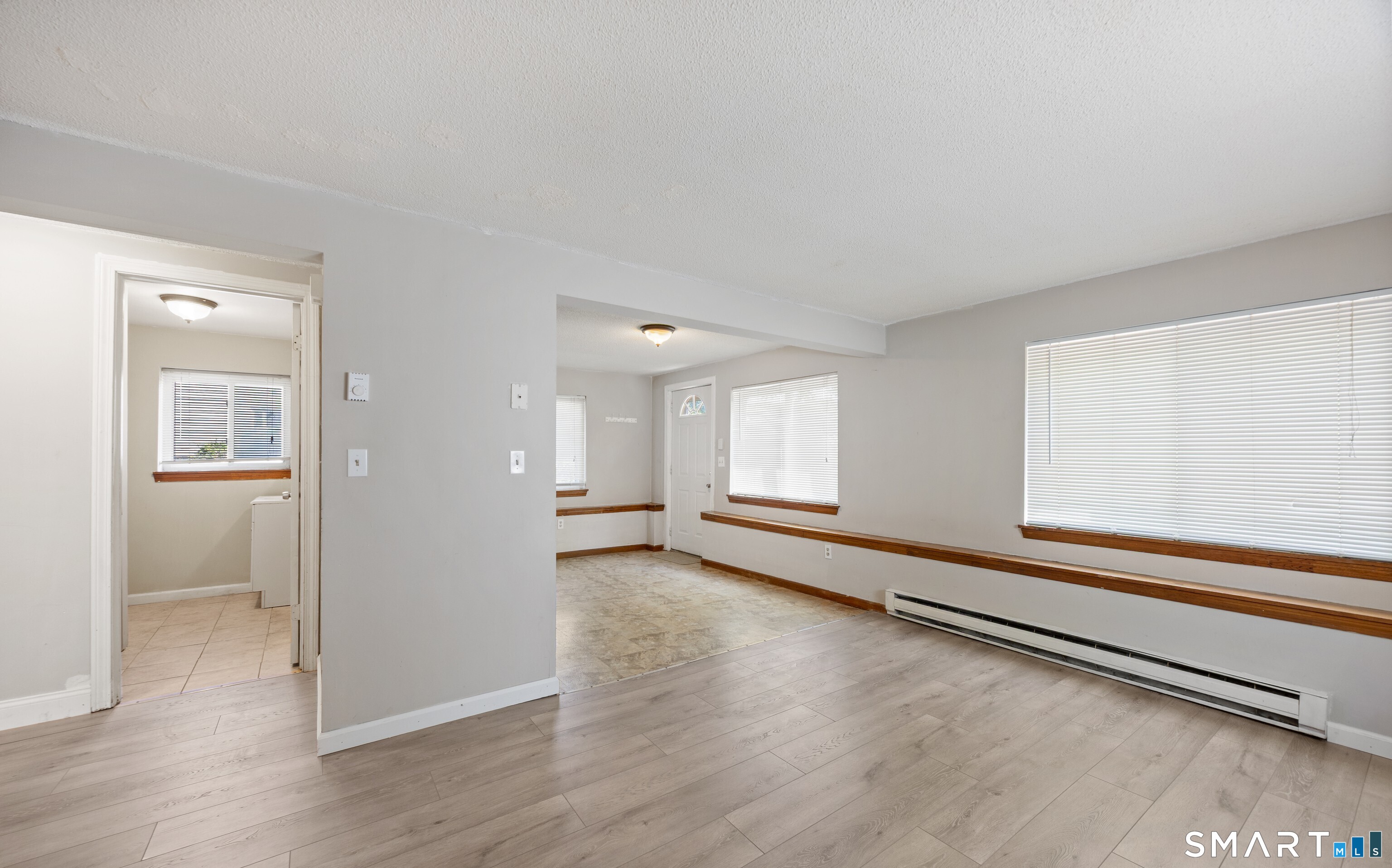 2743 East Main Street Waterbury CT 06705