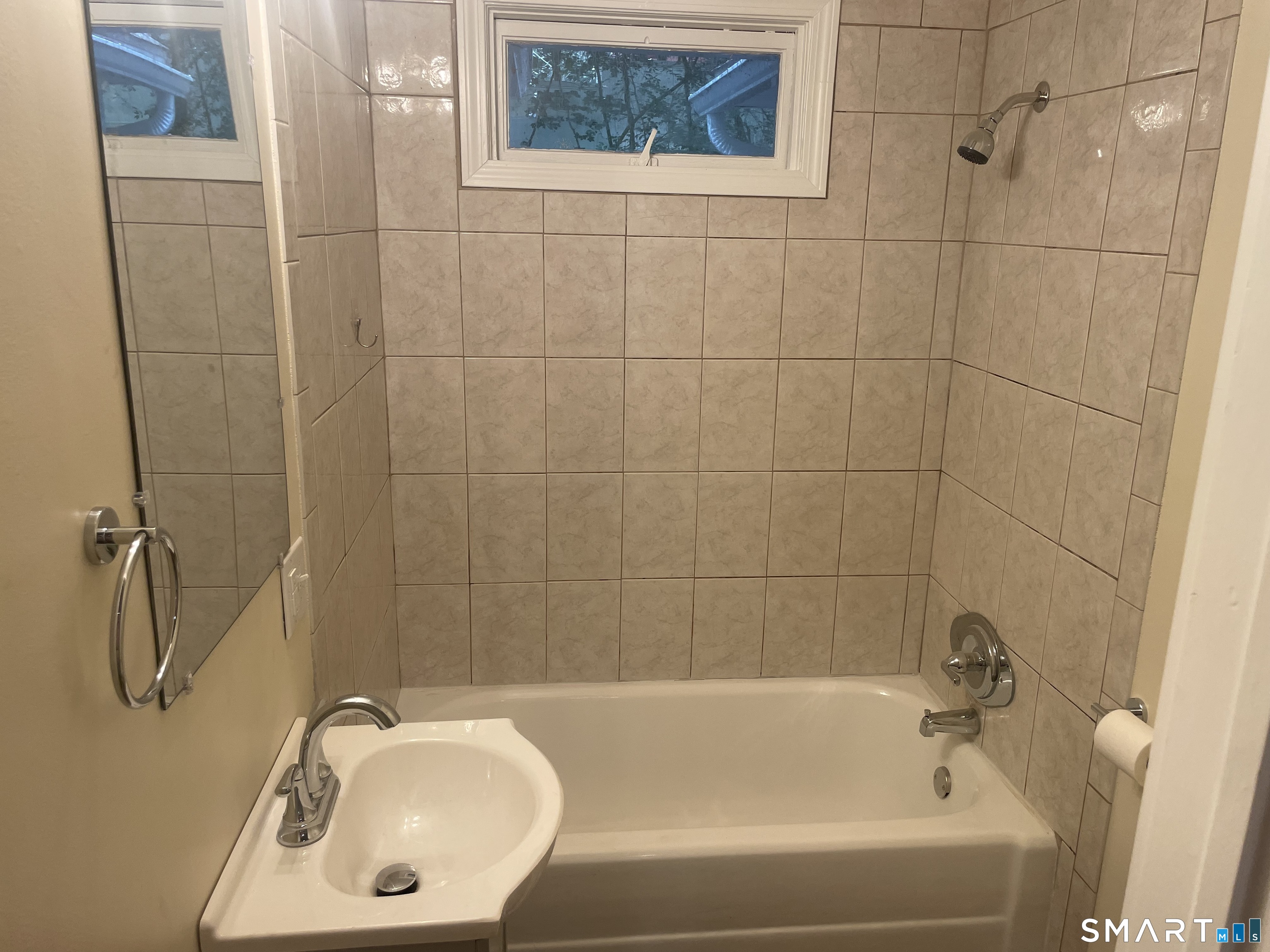 73 Simpaug Turnpike Redding CT 06896