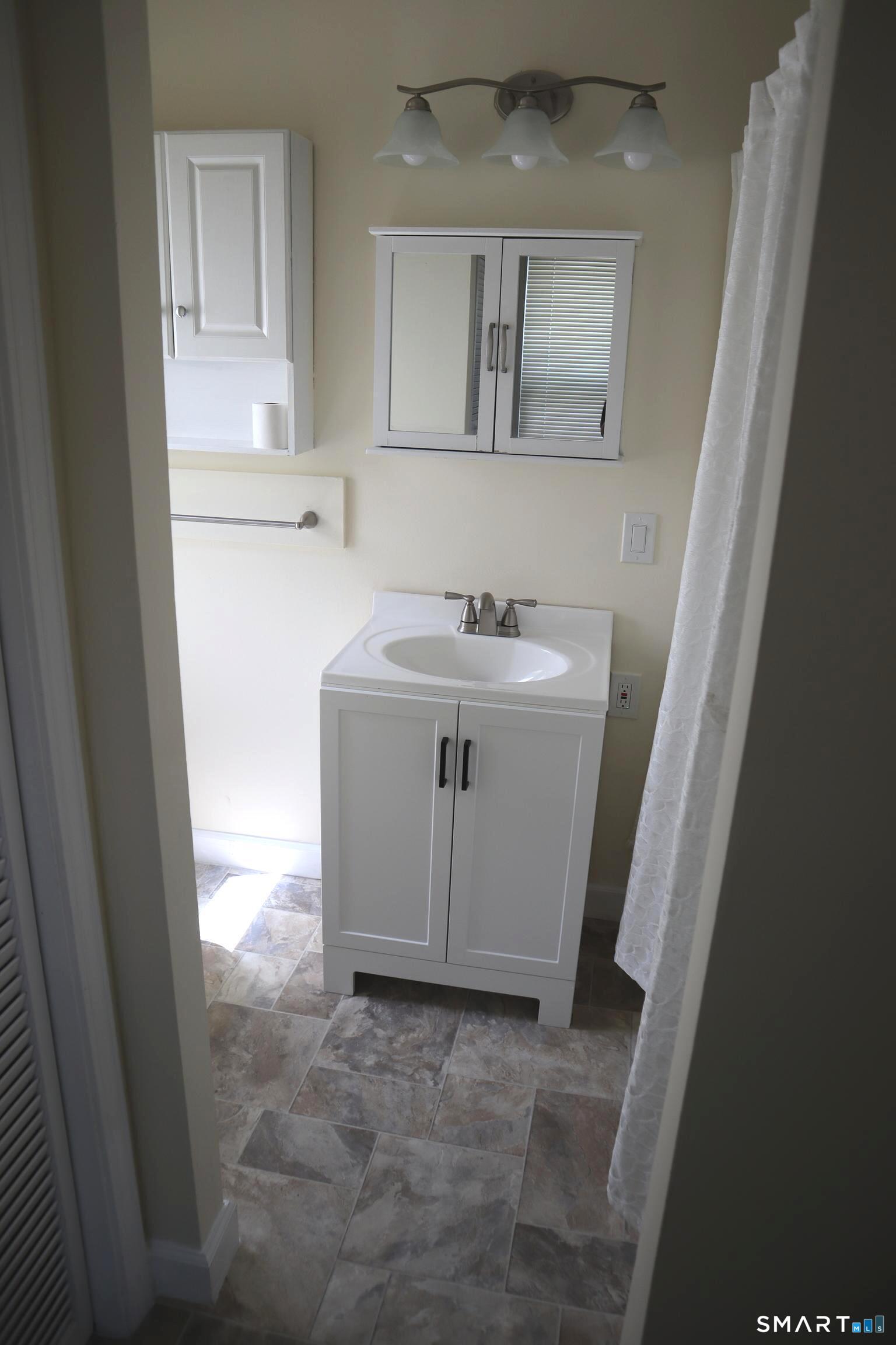 61-63 Central Avenue East Hartford CT 06108