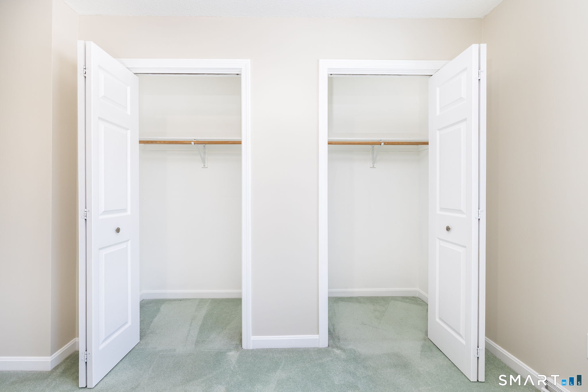 2 The Hamlet Enfield CT 06082