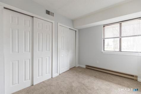 3 Pebblestone Circle Suffield CT 06078