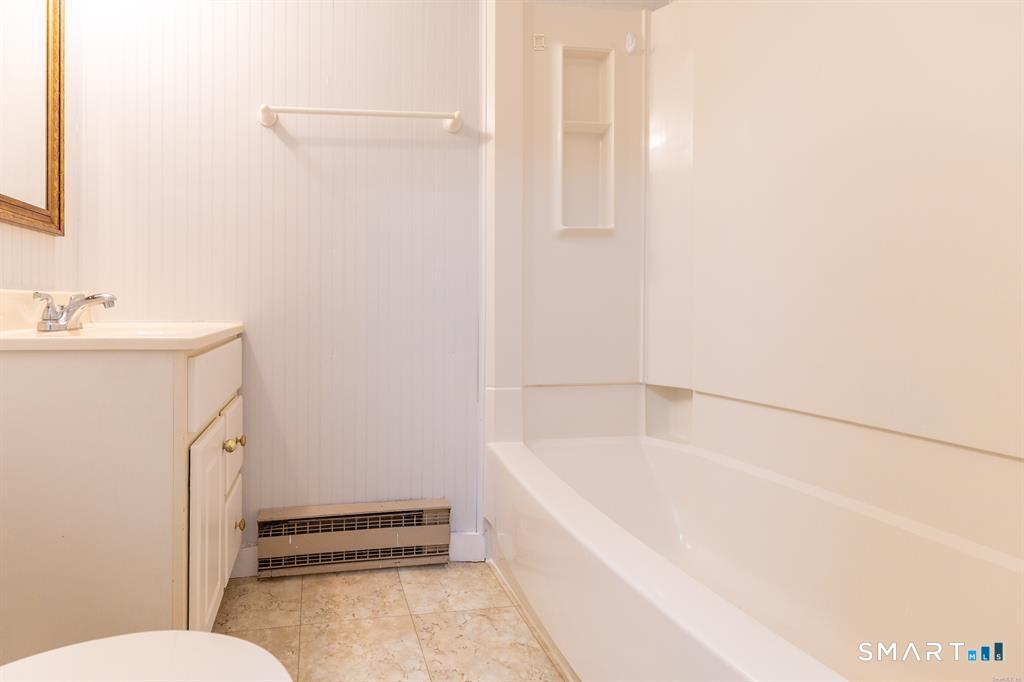 3 Pebblestone Circle Suffield CT 06078