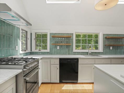 168 Rowayton Avenue Norwalk CT 06853