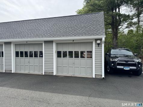 11 Hilltop Drive Simsbury CT 06089