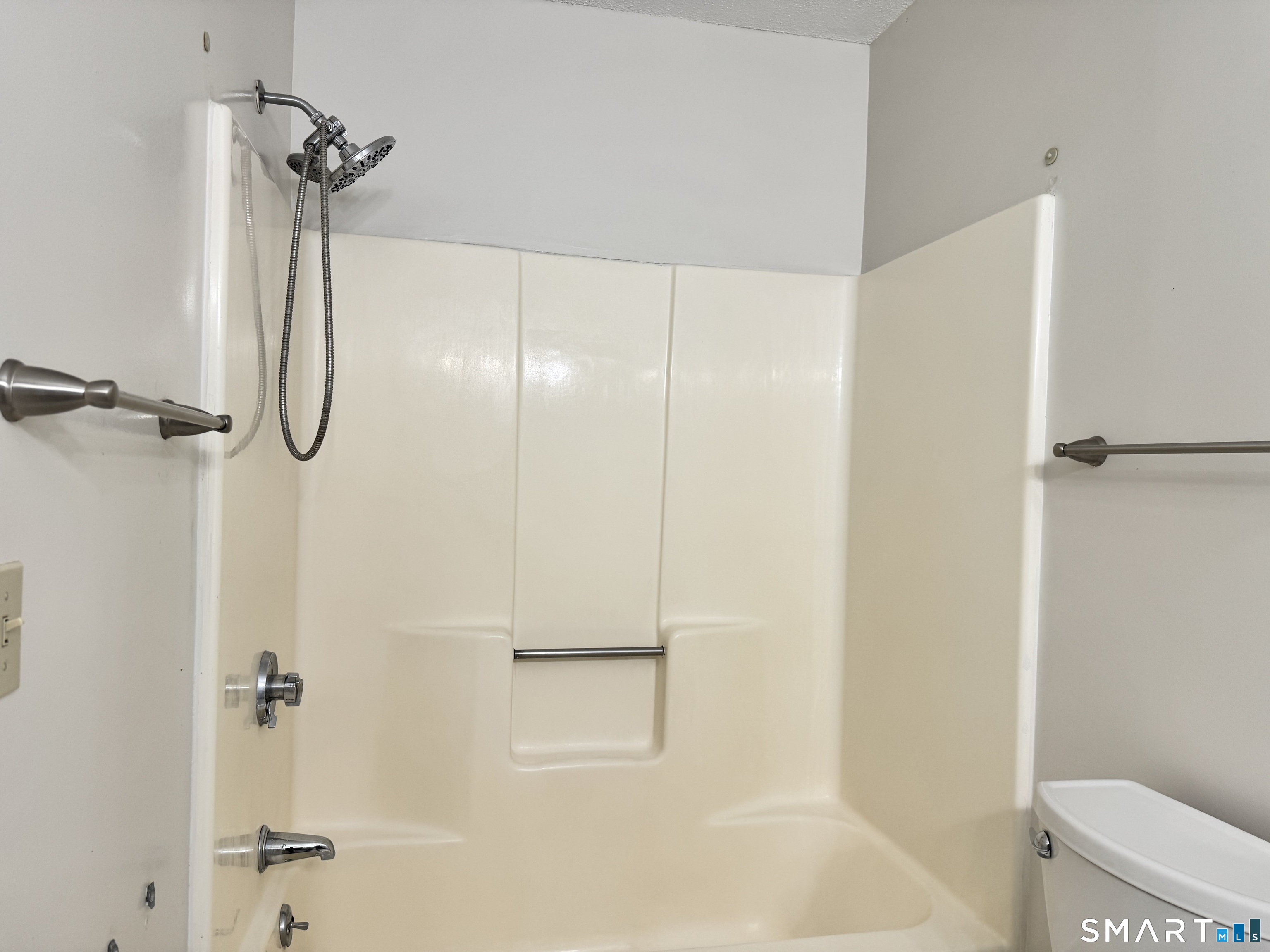 11 Hilltop Drive Simsbury CT 06089