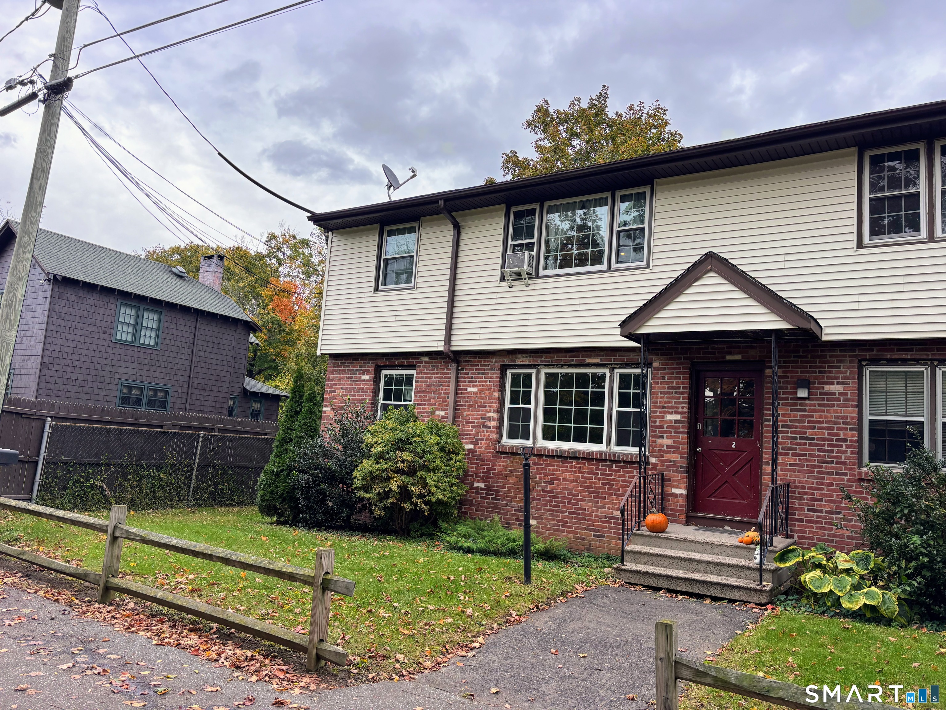 8 Canterbury Lane Clinton CT 06413