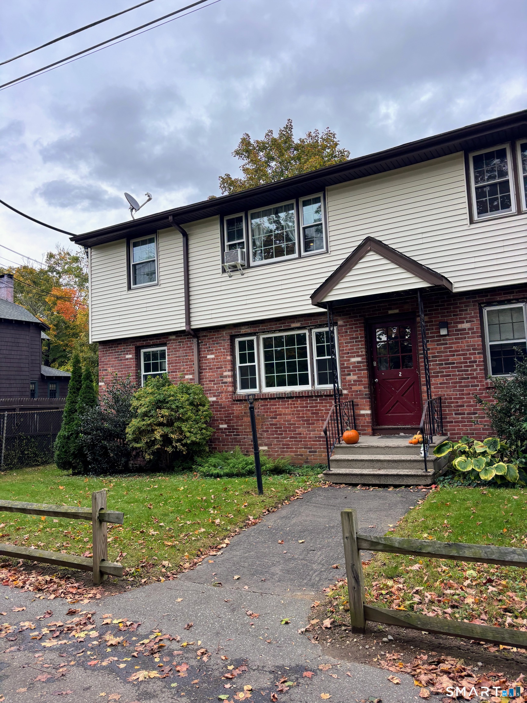 8 Canterbury Lane Clinton CT 06413