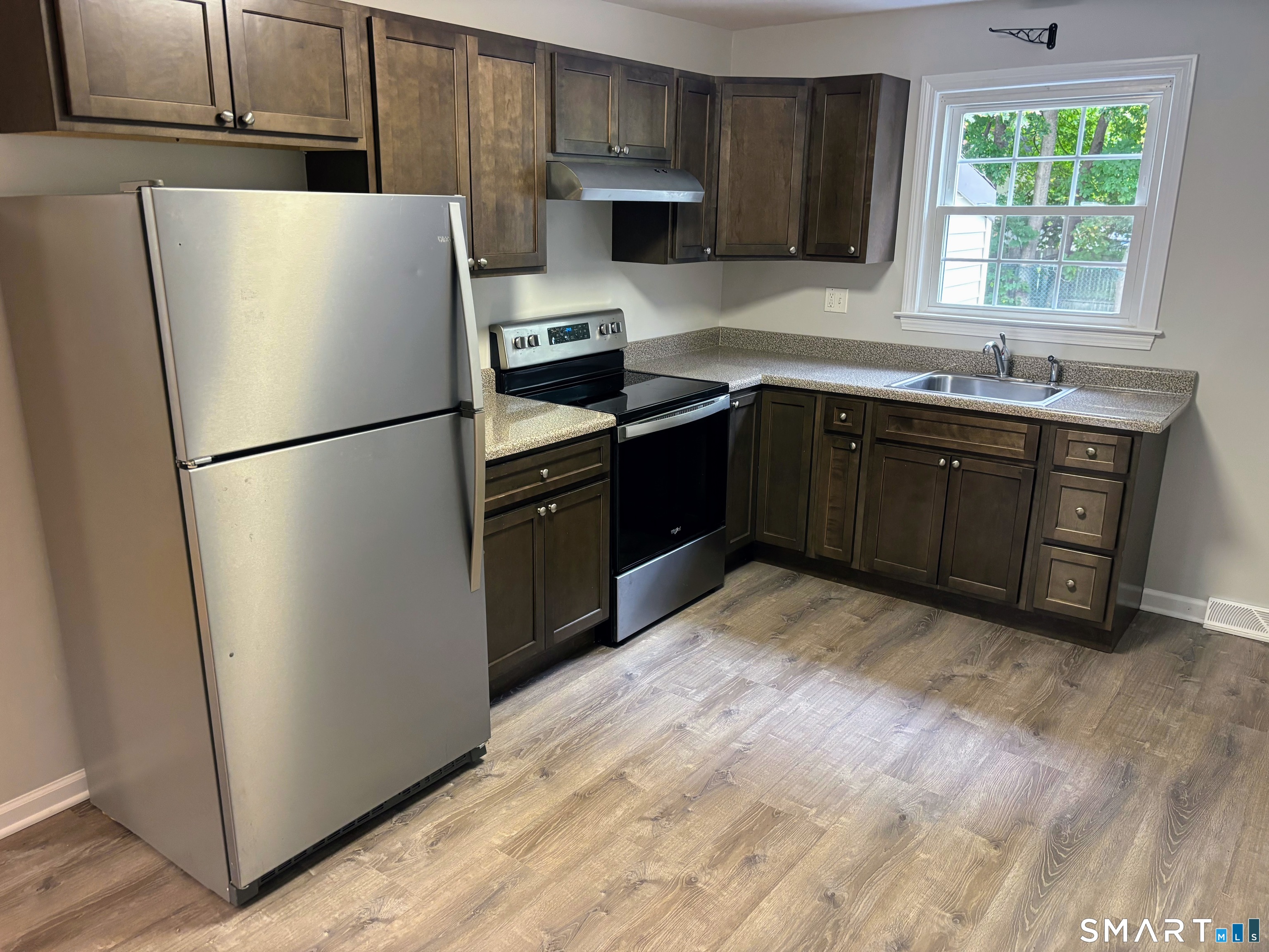 8 Canterbury Lane Clinton CT 06413