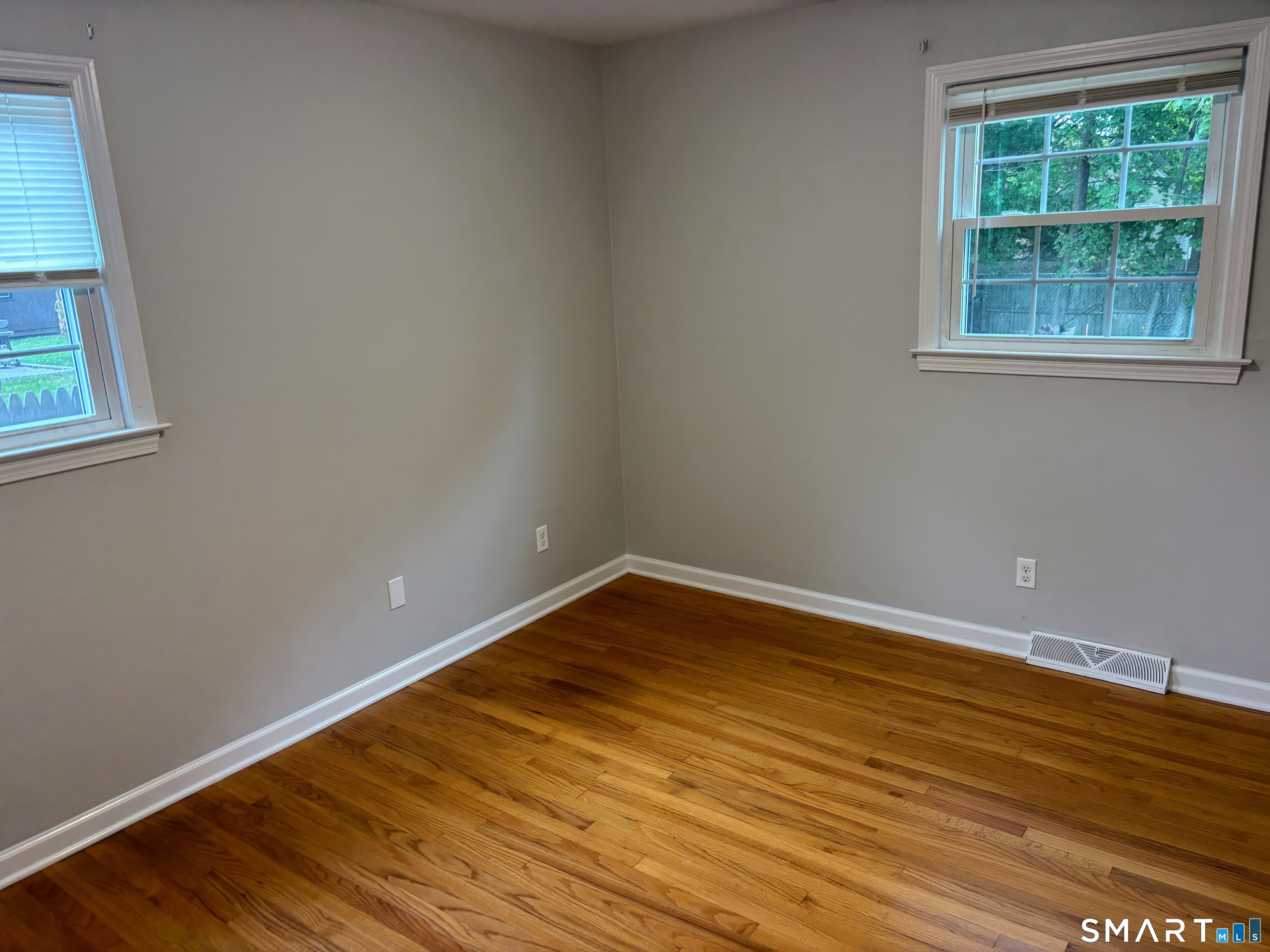 8 Canterbury Lane Clinton CT 06413