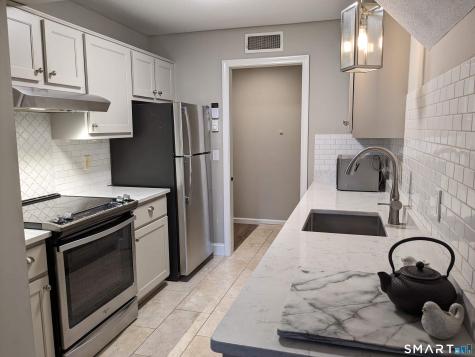 44 Great Meadow Lane Farmington CT 06032