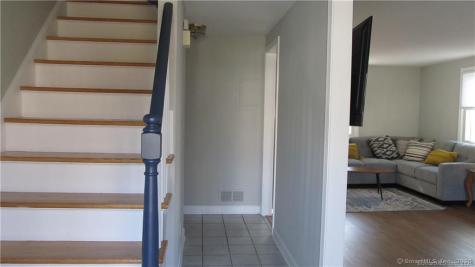 18 Brightwater Road East Lyme CT 06357