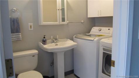 18 Brightwater Road East Lyme CT 06357