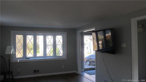 18 Brightwater Road East Lyme CT 06357