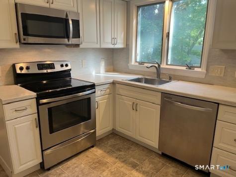 4 Providence Avenue Shelton CT 06484