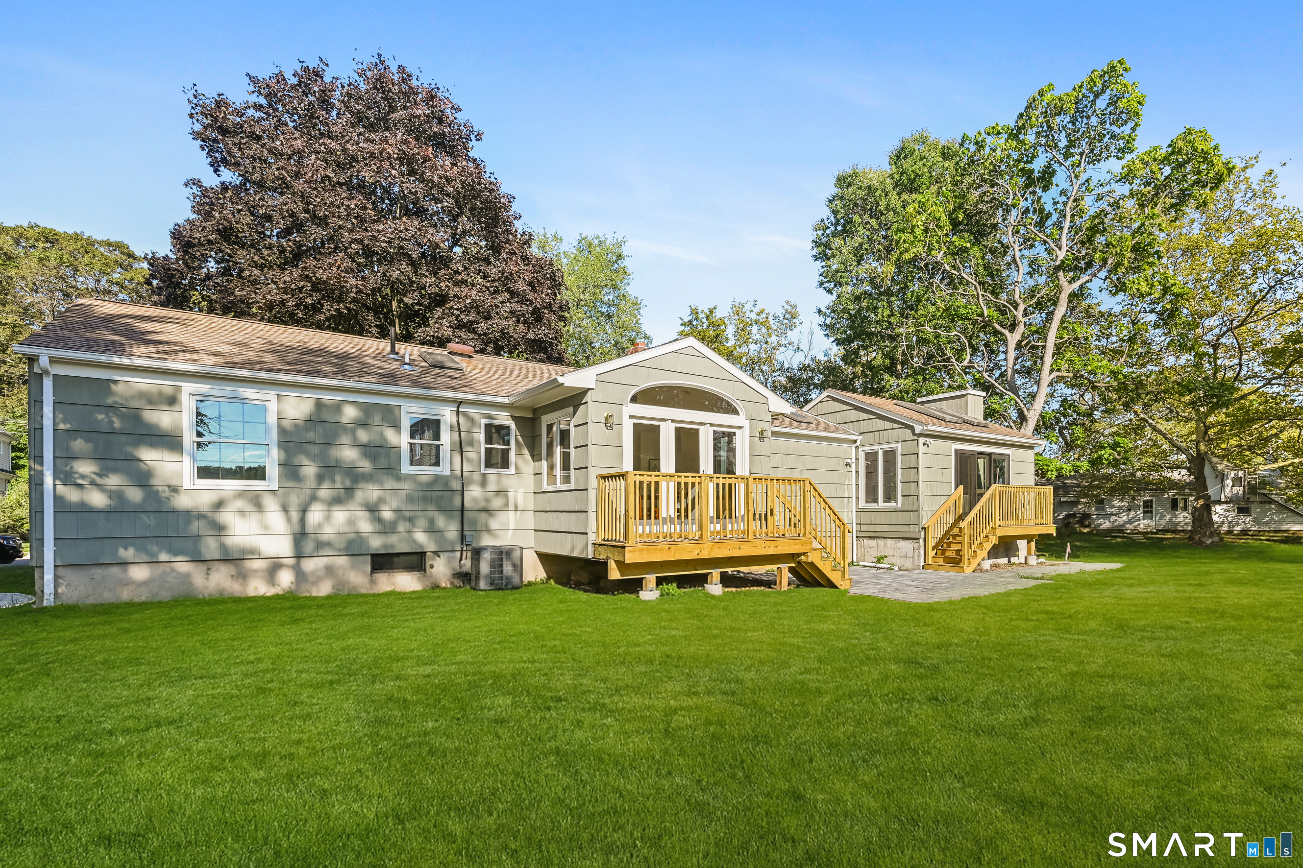 8 Millard Street Fairfield CT 06824