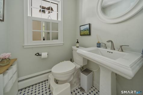 32 Fox Den Road Avon CT 06001