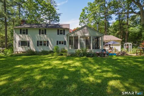32 Fox Den Road Avon CT 06001