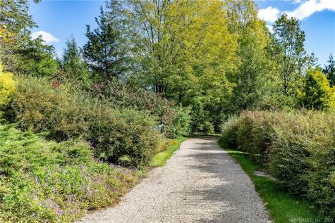 4 Juniper Ledge Lane Salisbury CT 06039