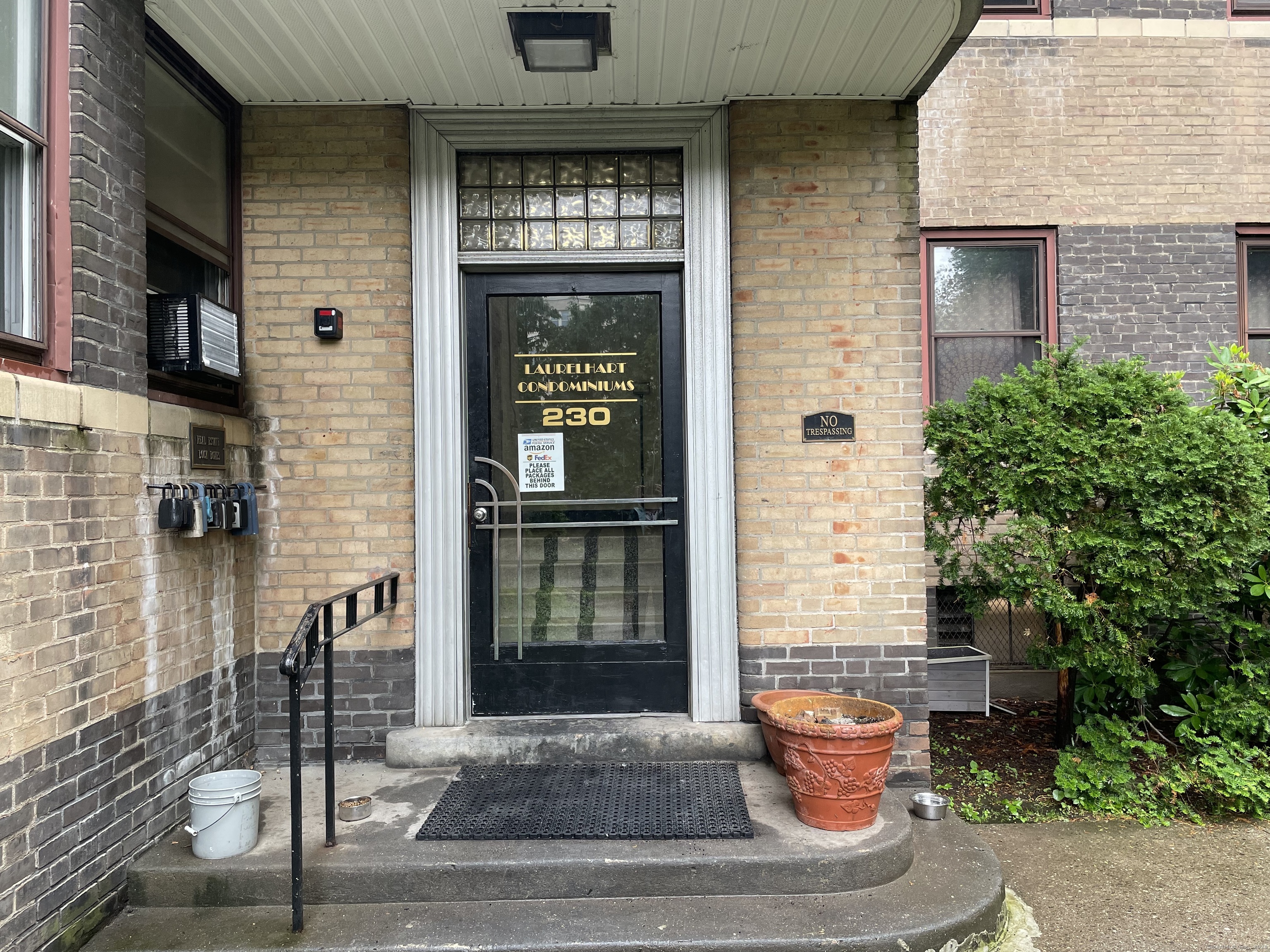 230 Farmington Avenue Hartford CT 06105