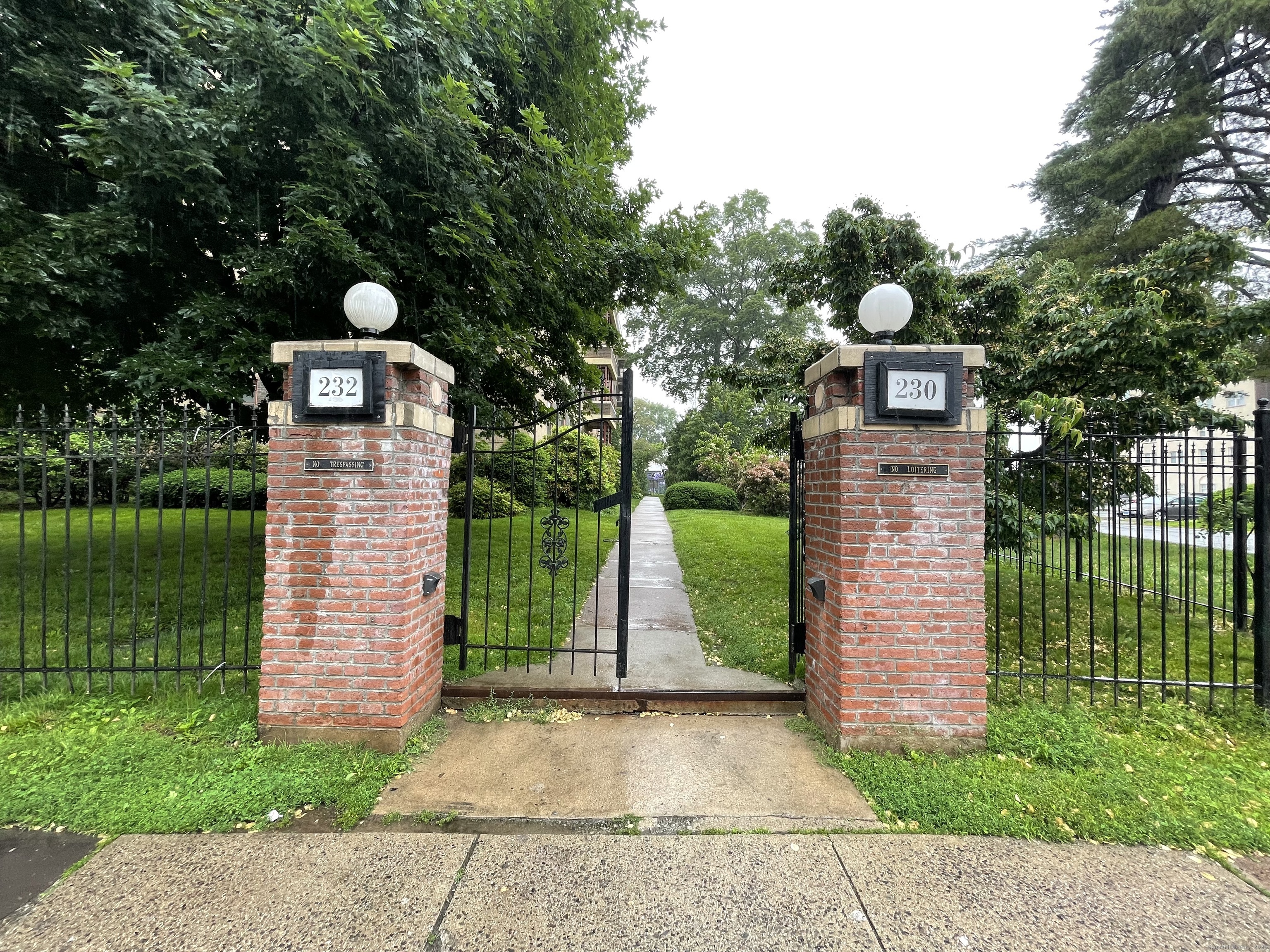 230 Farmington Avenue Hartford CT 06105