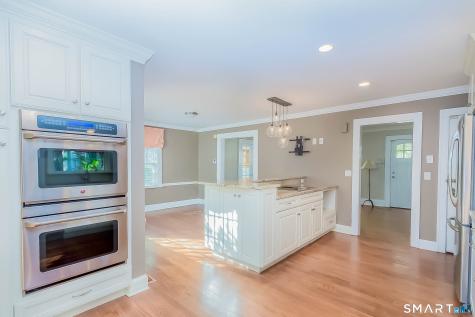 798 Mill Plain Road Fairfield CT 06824