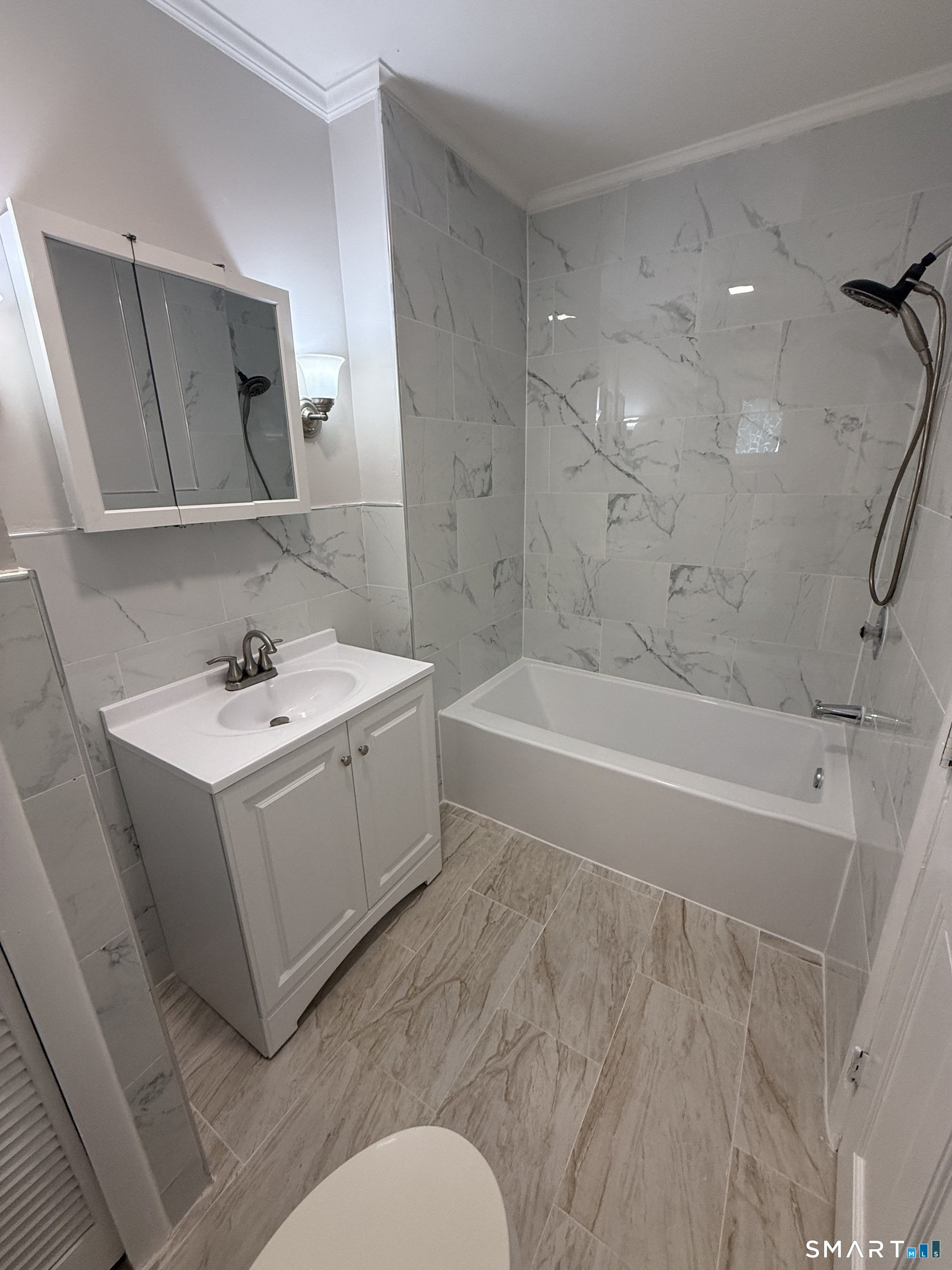 52 Academy Avenue Waterbury CT 06705