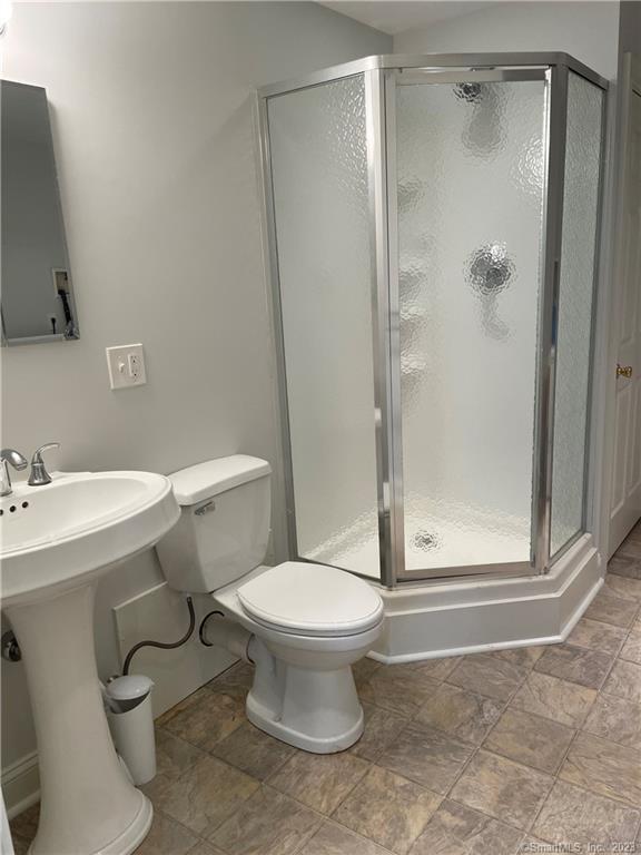 1 Jenyfer Court Shelton CT 06484