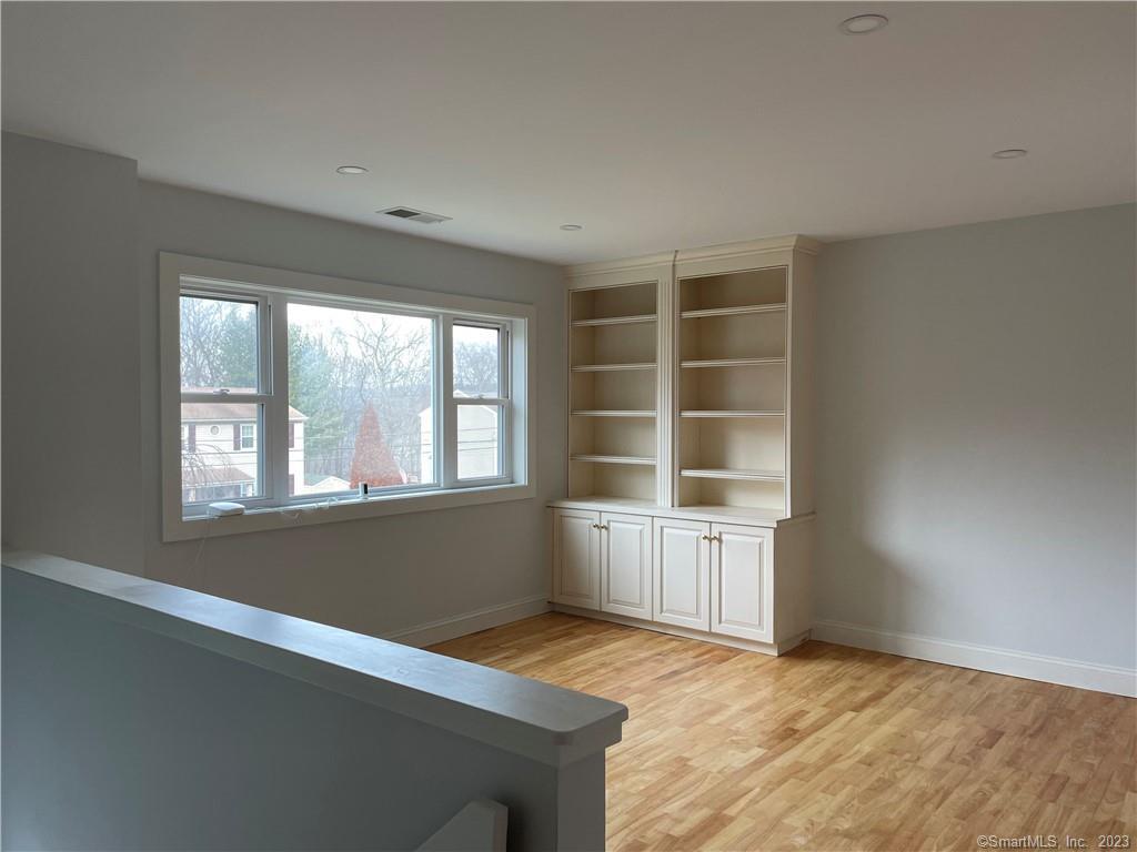 1 Jenyfer Court Shelton CT 06484