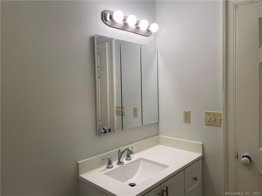 1 Jenyfer Court Shelton CT 06484