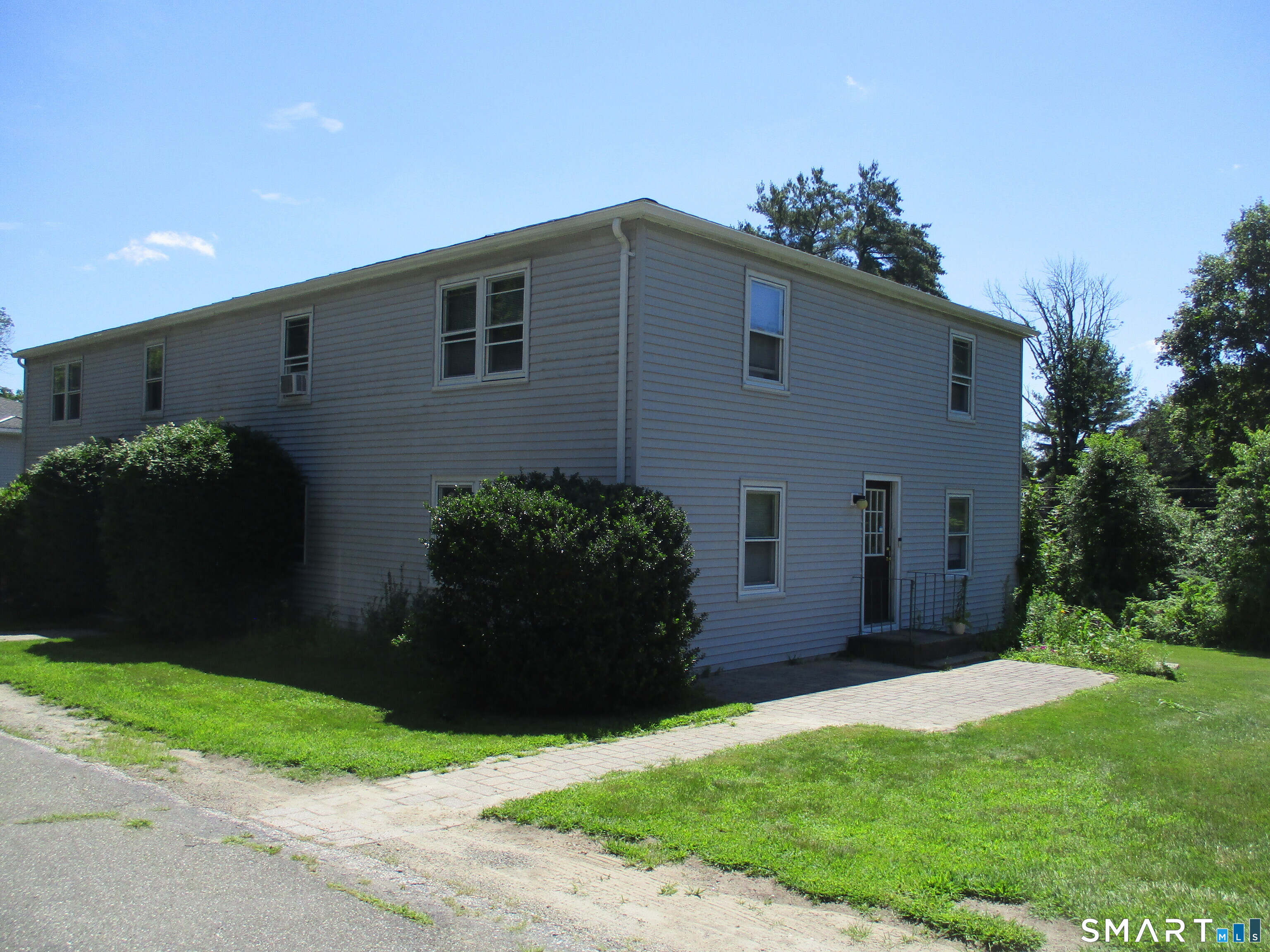 29 Holmeslea Court Woodstock CT 06281