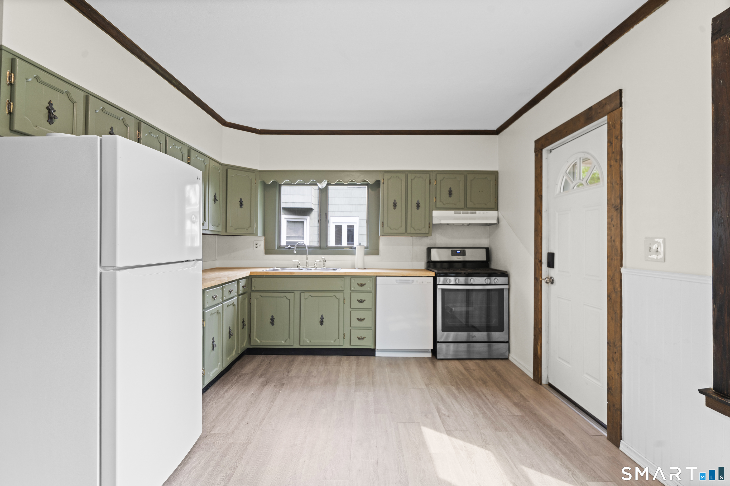 44 Bigelow Avenue Enfield CT 06082