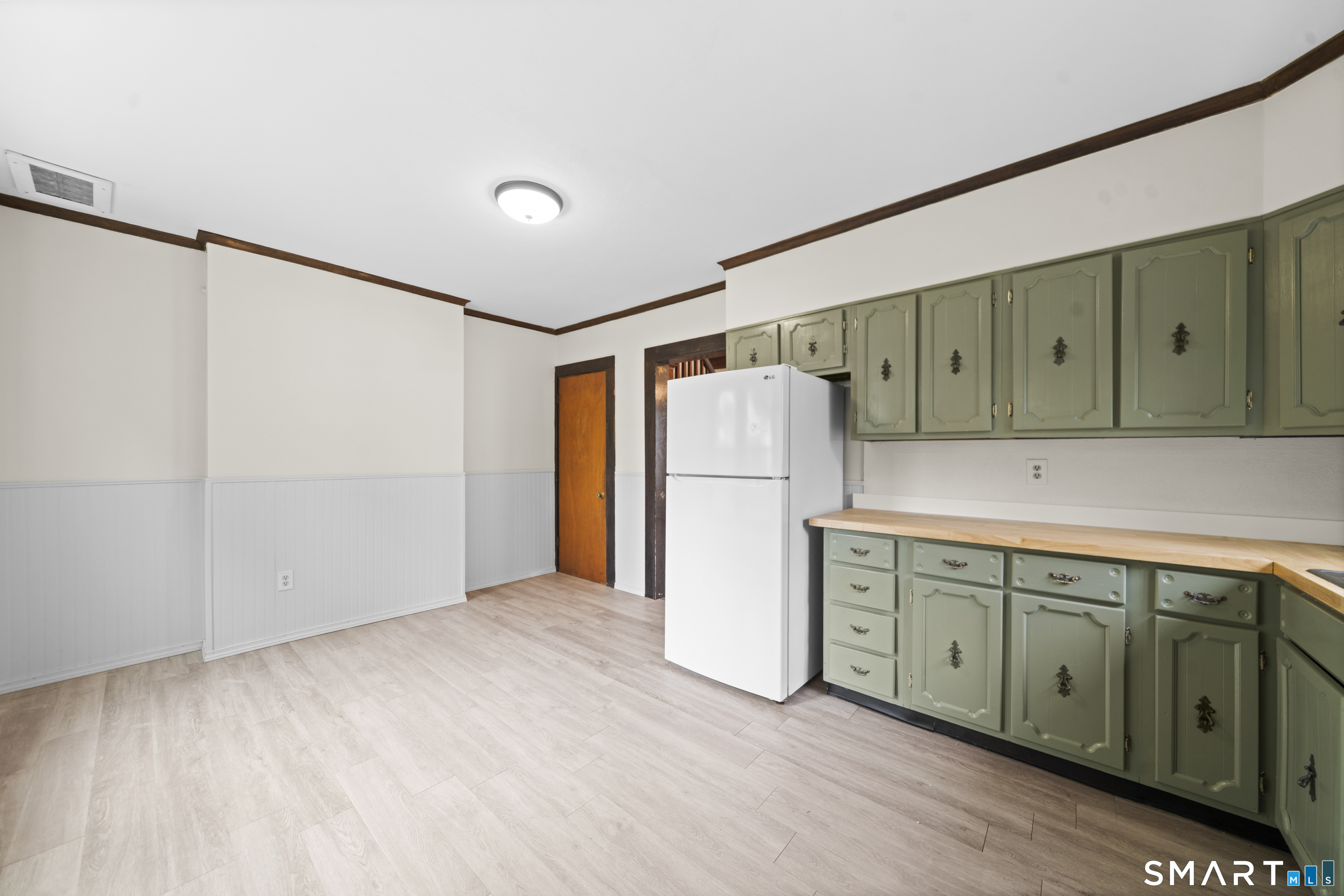 44 Bigelow Avenue Enfield CT 06082