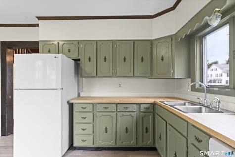 44 Bigelow Avenue Enfield CT 06082