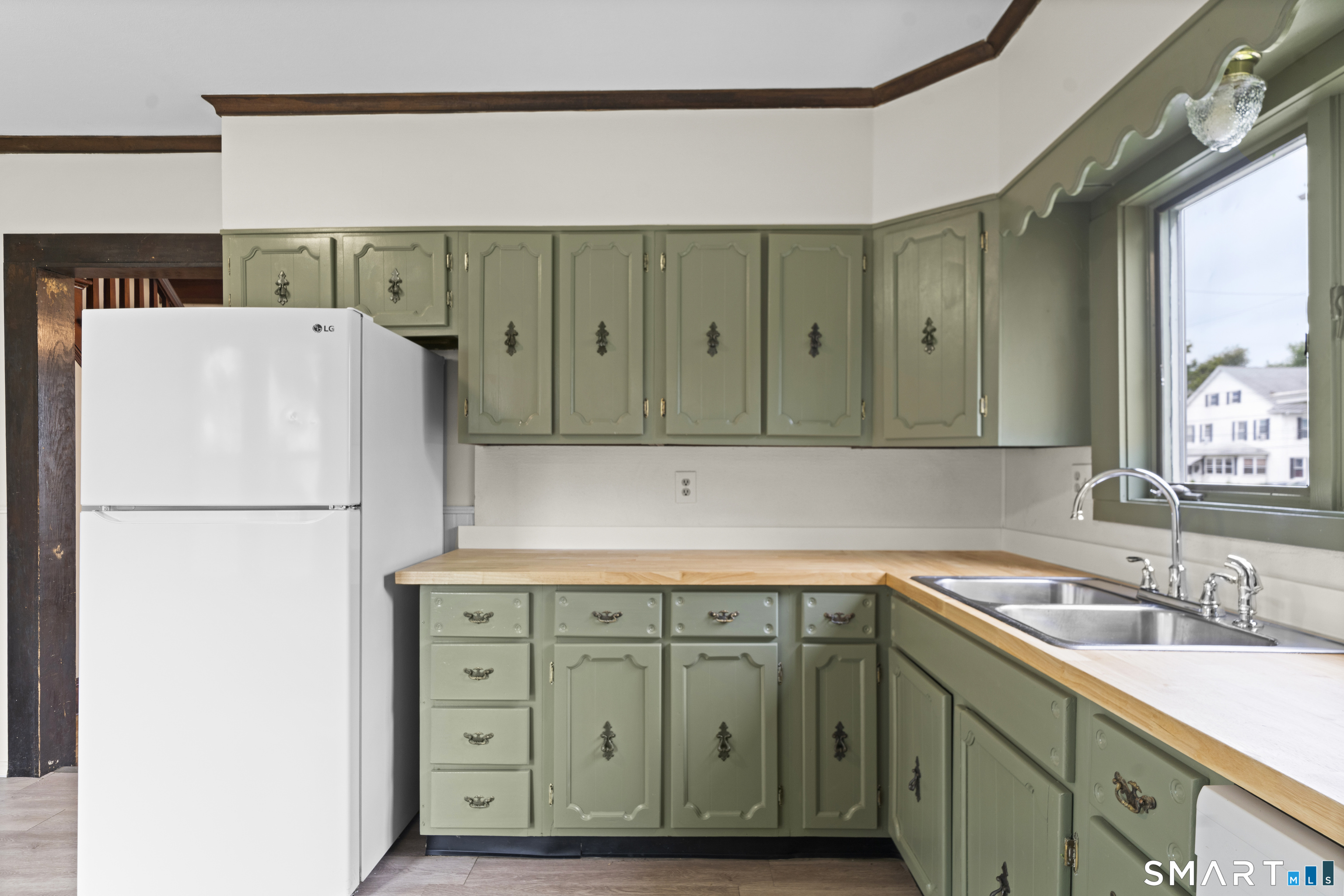 44 Bigelow Avenue Enfield CT 06082