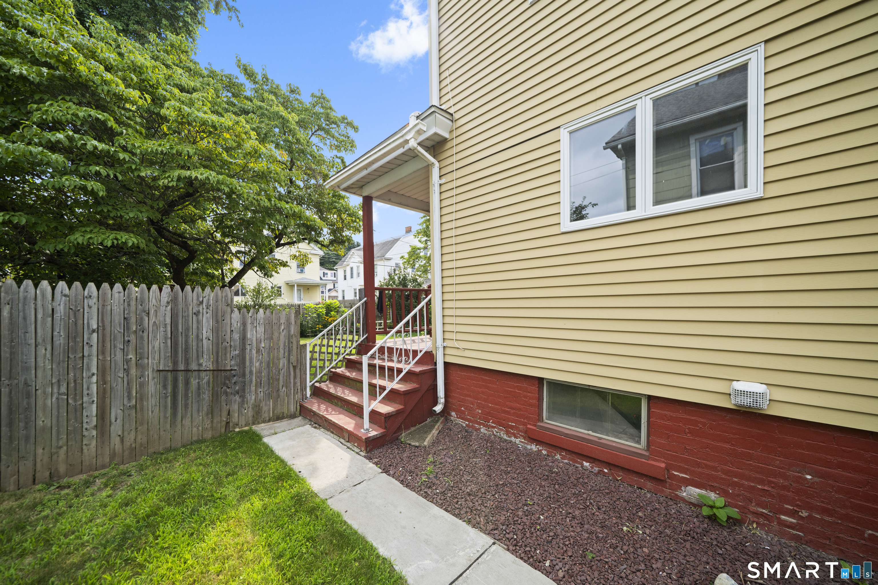 44 Bigelow Avenue Enfield CT 06082